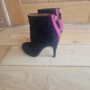 Boots Black Suede Ankle Heeled Boots with Pink Back Zipper
